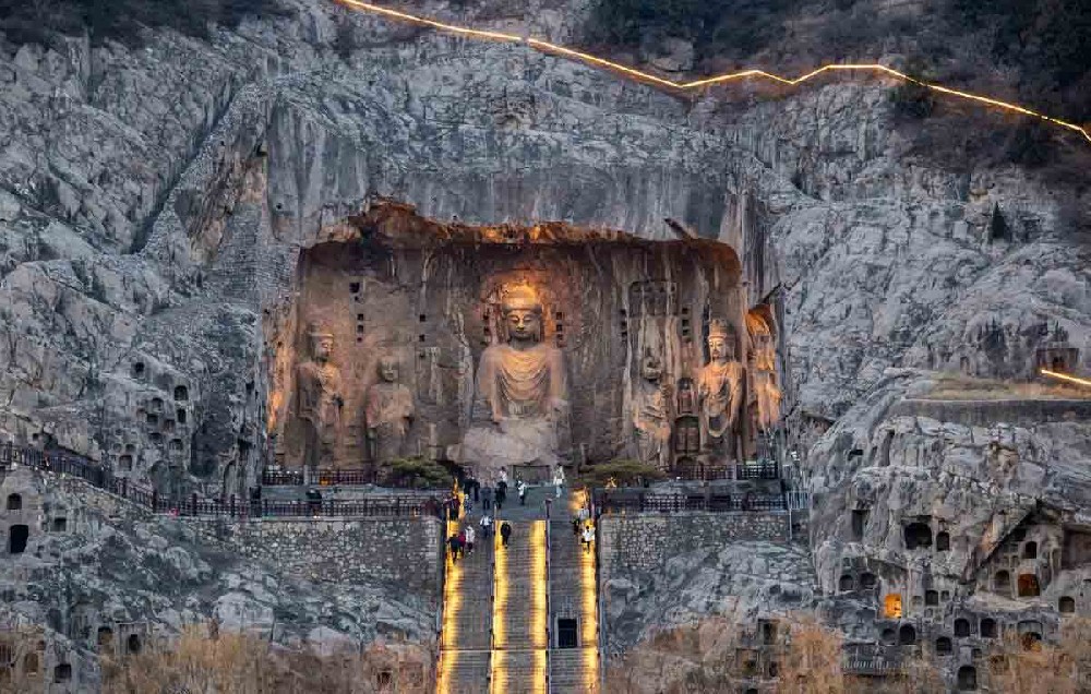 【牡丹赏花】龙门石窟白马···