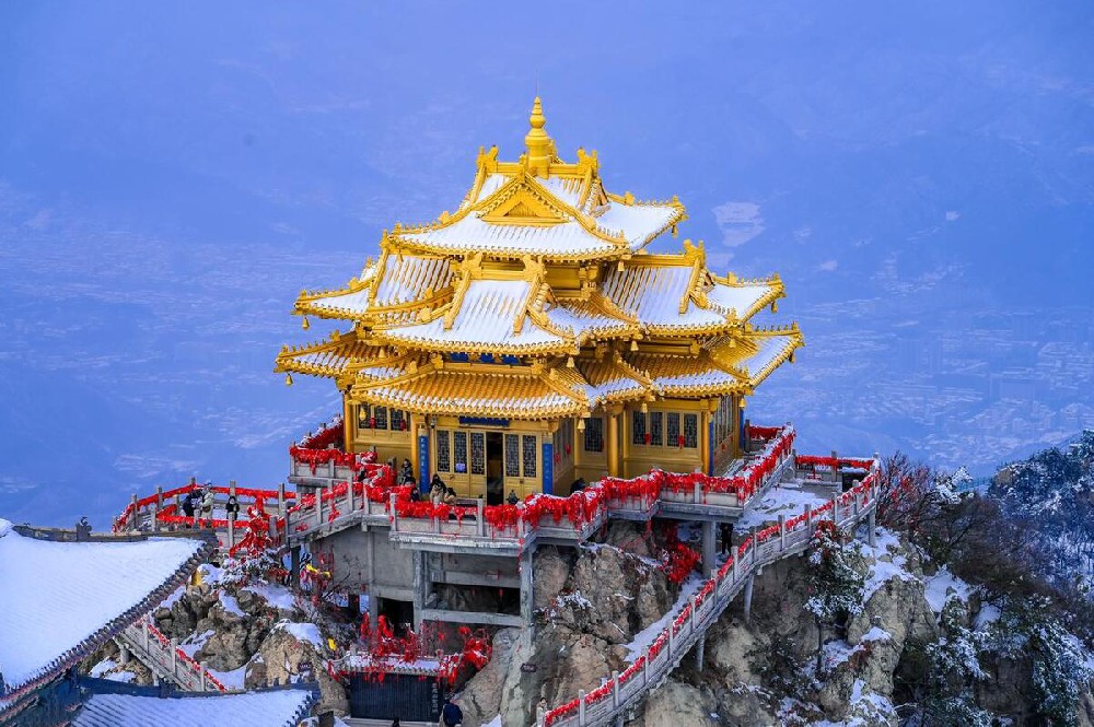 河南 3 天 2 晚旅游西人文山水攻略｜2025 免费接机 + 白马寺 + 老君山 + 龙门石窟