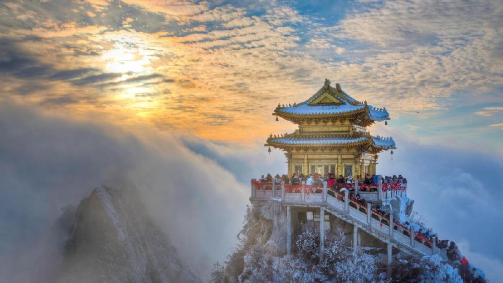 河南洛阳 4 天 3 晚山水文化休闲游攻略｜2025 老君山仙境 + 古都慢逛